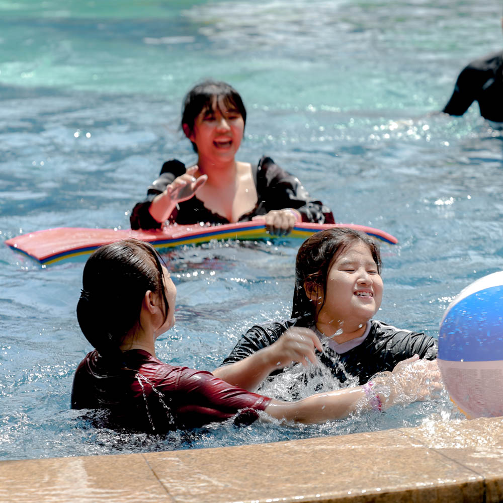 Weight Crafters Slimming Camp Pool Games